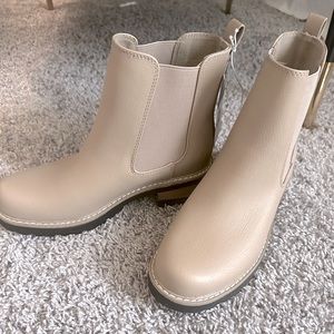Target Chelsea boots NWT
